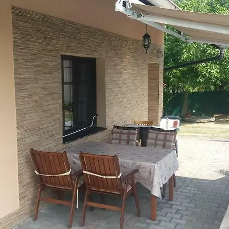 بيت للعطل For Spring, Summer And Autumn Vojslavice